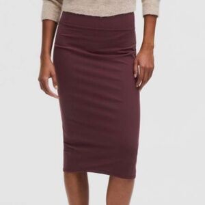 Null slim-fit high rise skirt
